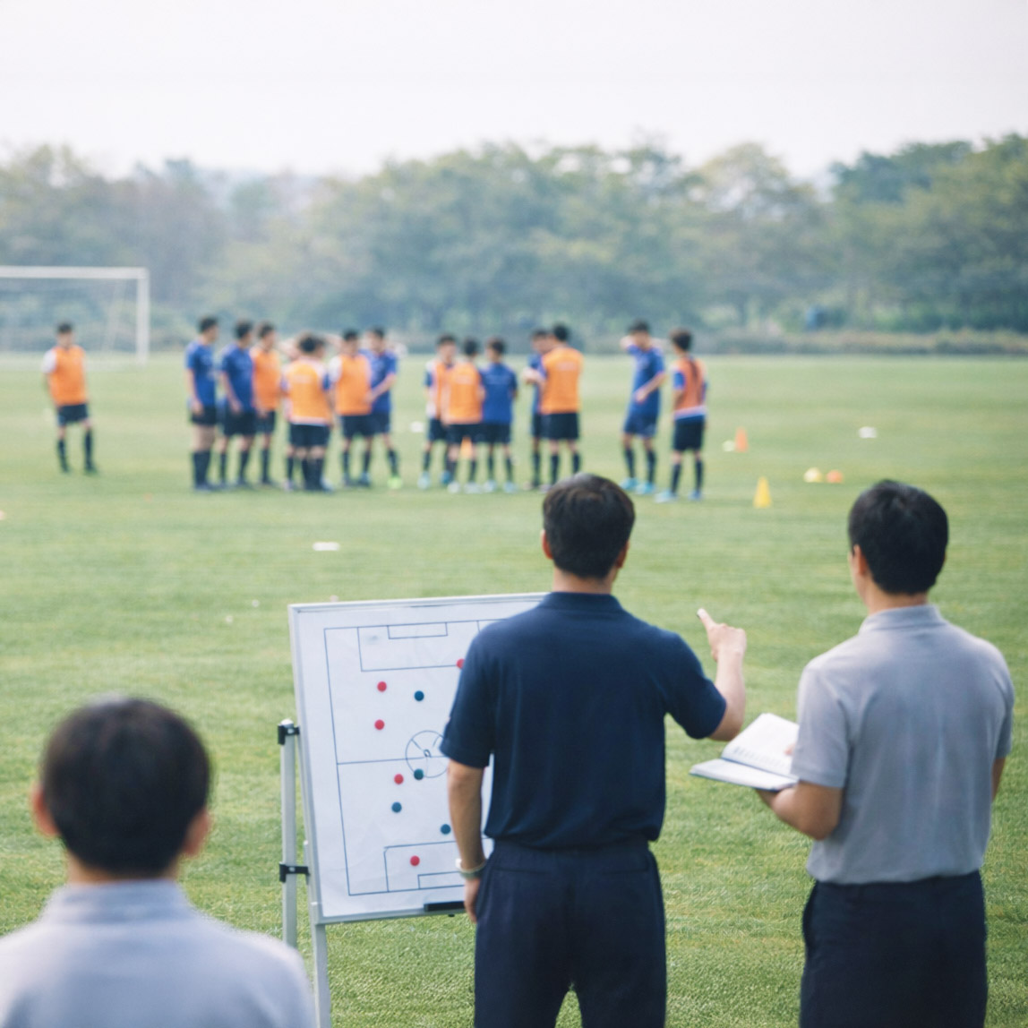 『FieldTALK＋ガイドフォン』＜スポーツレッスン＞複数人がリアルタイム指導